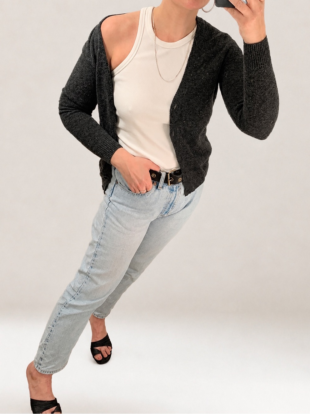 Uniqlo Charcoal Grey Knit V Neck Button Down Long Sleeve Cardigan Sweater Small - Picture 4 of 16